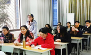 赌博赚钱-网赌赚钱
学生第二党支部召开“坚守纪律底线，培养高尚情操”专题讨论会